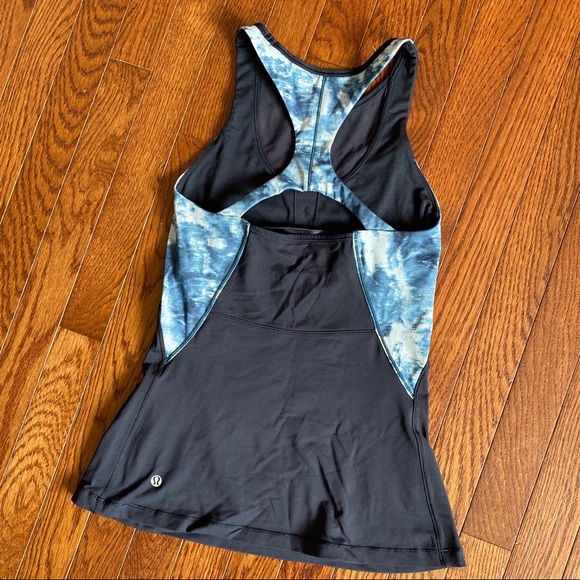 Lululemon Navy Tie Dye Mesh Tank - Picture 4 of 6